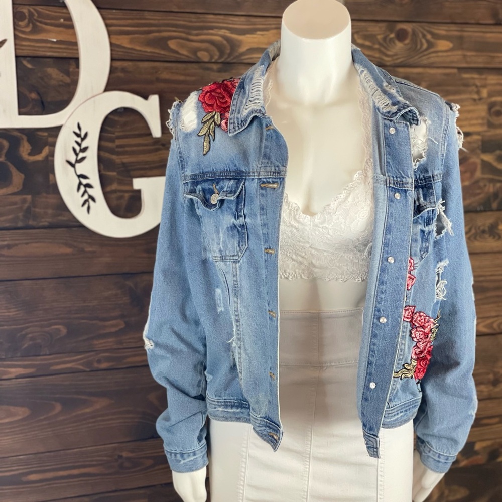 Papaya |‎ London Trend Distressed Rose Appliqué Denim Jean Jacket Floral Design - Picture 12 of 14